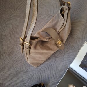 Torebka damska Fold zamszowa – taupe (ciemny beż)