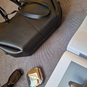 Torebka damska shopper Polli Snap Midi skórzana – czarna